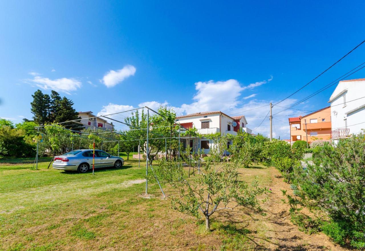 Apartments Anica F Lopar Exterior photo