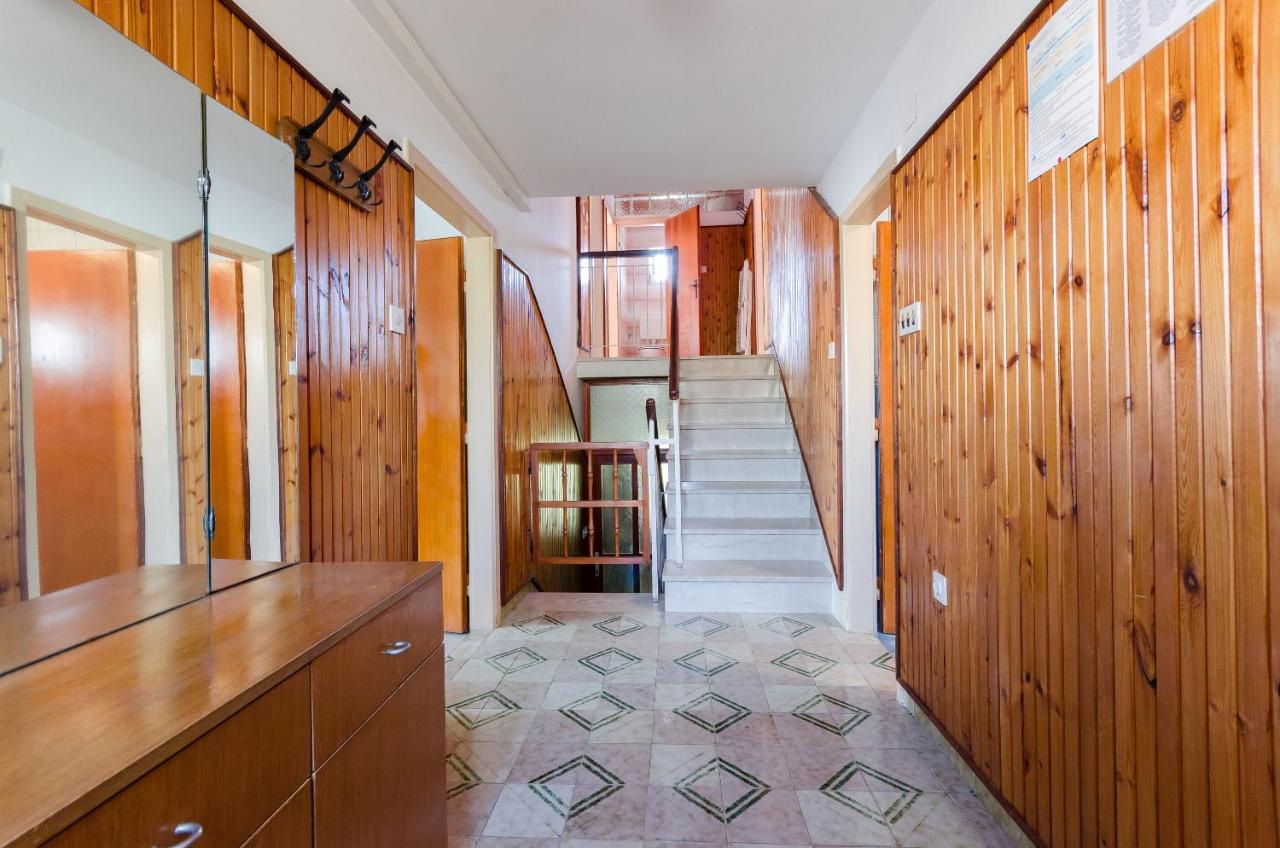 Apartments Anica F Lopar Exterior photo